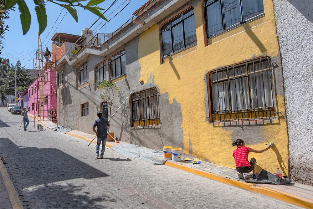 El Marqués realiza trabajos de mejoramiento urbano en calles y avenidas de La Cañada.