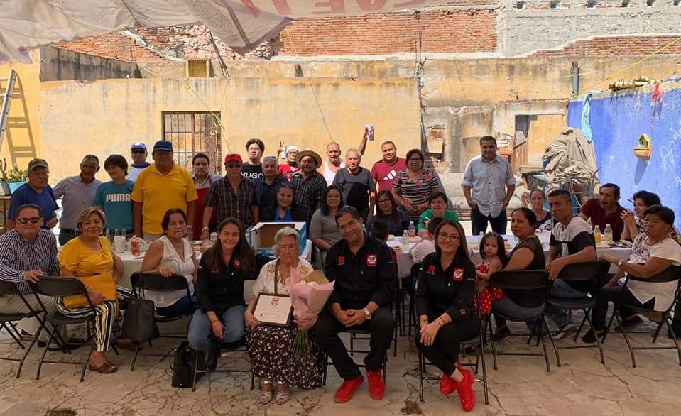 Carlos Rentería acuerda con ciudadanos apoyar el deporte en Querétaro Capital