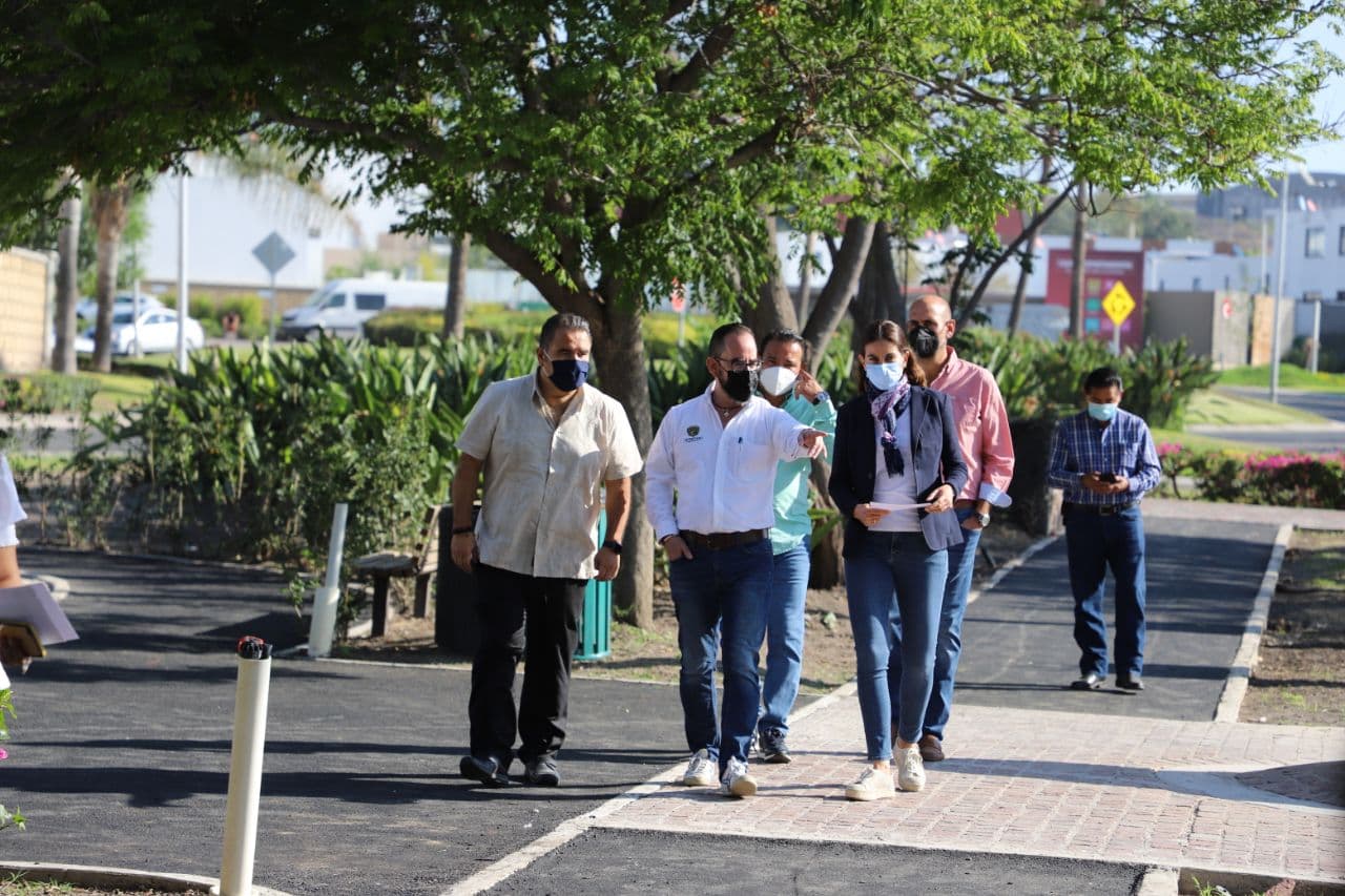 Miguel Parrodi supervisa rehabilitación del parque Santa Fe Juriquilla y la Lagartija en SRJ