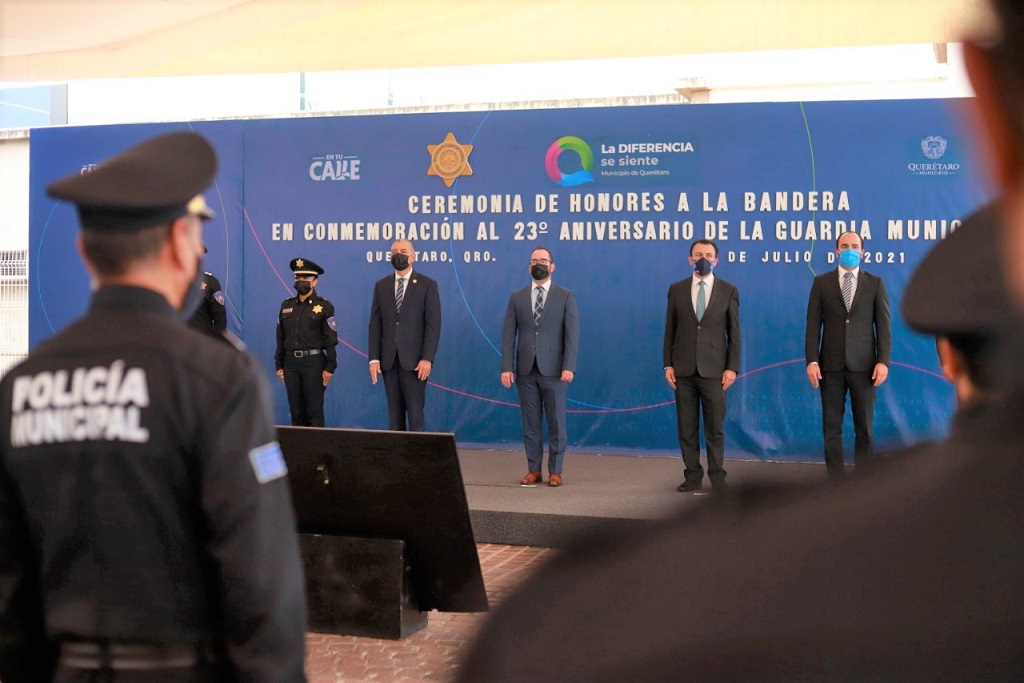 Miguel Parrodi encabeza ceremonia por el 23 aniversario de la Fundación de la Guardia Municipal