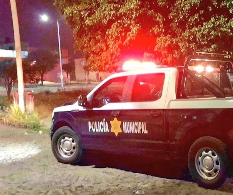Policía de Querétaro dispara y mata a un migrante que traía un machete