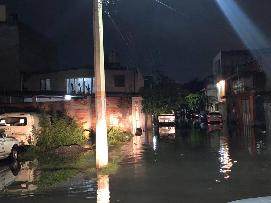 Suman 6 muertes por las lluvias en Querétaro.
