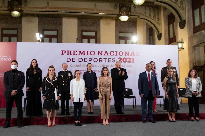 La Queretana Jannet Alegría recibe Premio Nacional del Deporte 2021.