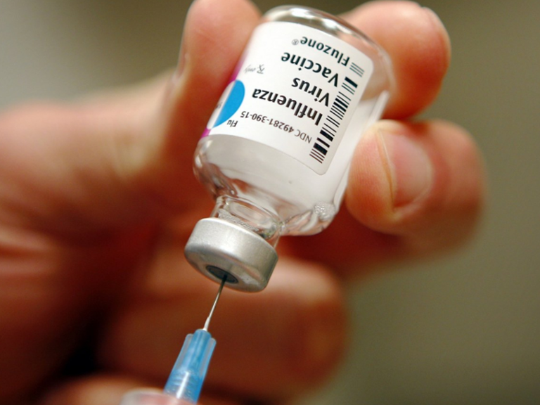 Querétaro inicia aplicación de vacuna contra la influenza