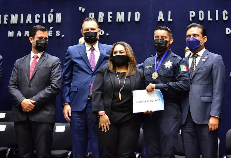 Policía Municipal de Tolimán gana el Premio al Mejor Policía del Semidesierto
