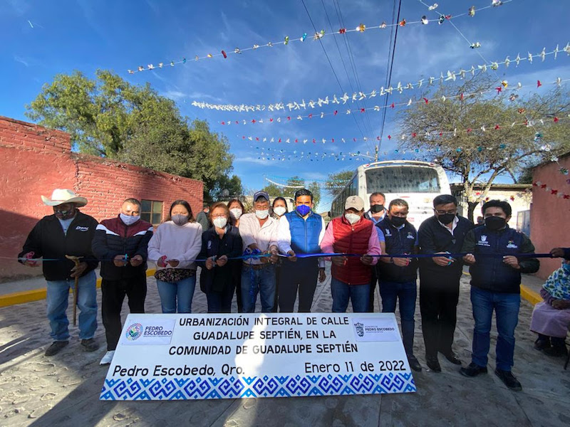 Amarildo Bárcenas entrega obra de urbanización en Guadalupe Septién