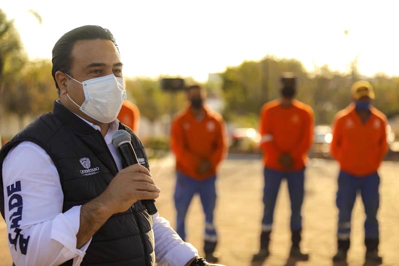 Entrega Luis Nava rehabilitación del parque de San Francisco en Juriquilla