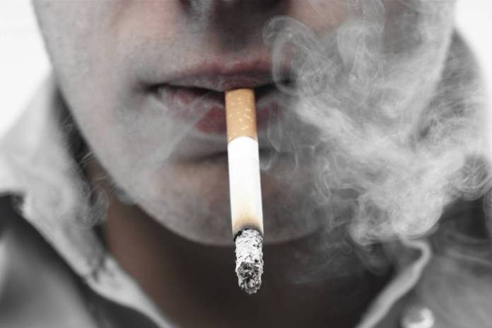 Ofrecen autoridades de salud en Querétaro tratamiento gratuito para dejar de fumar.