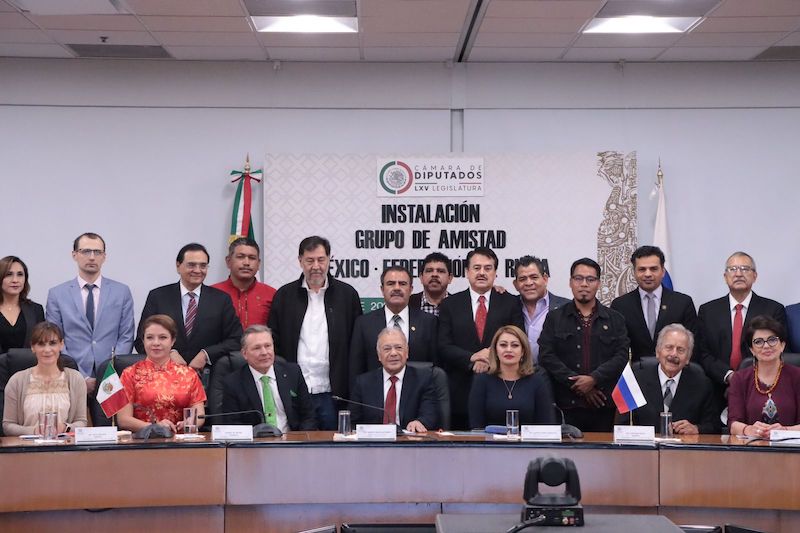 Congresista de EU solicita cancela visa a 25 Políticos mexicanos por apoyar a Rusia.