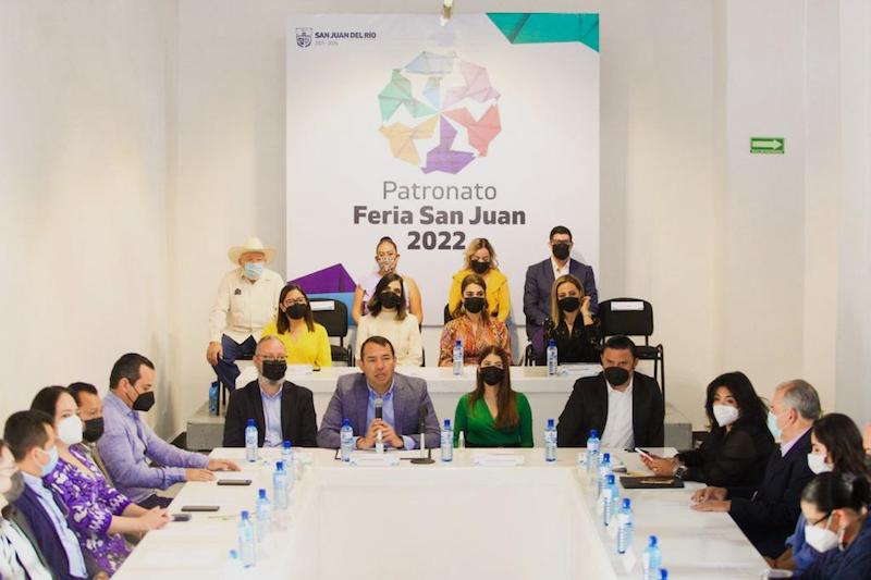 Presentan a los integrantes del Patronato de la Feria de San Juan del Río 2022.