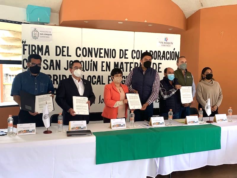 San Joaquín y Secretaría de Salud firman convenios de colaboración.