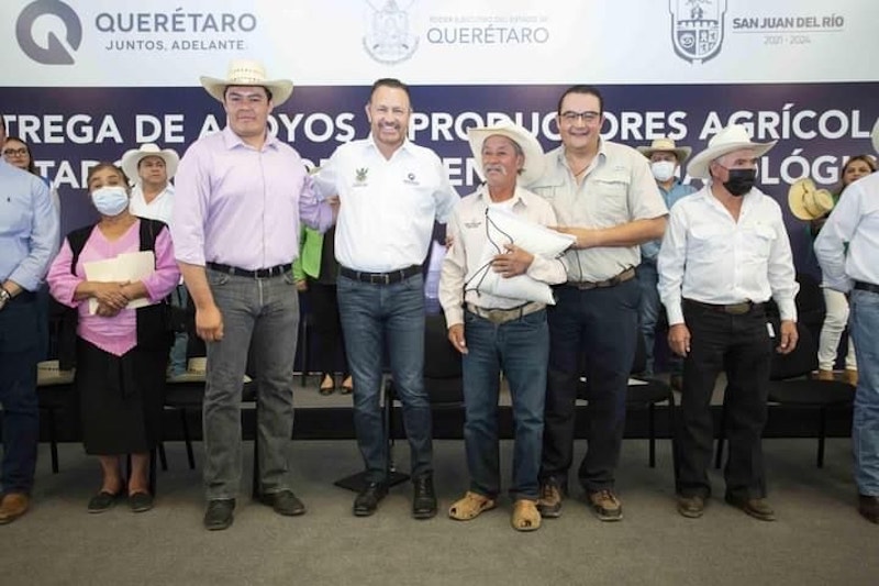 68 productores de San Joaquín reciben apoyos por contingencias climatológicas