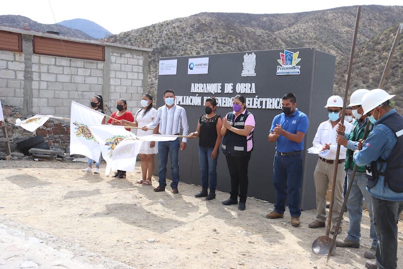 Inician obras de distribución de energía eléctrica en El Pilón y barrio Los Camacho, Peñamiller