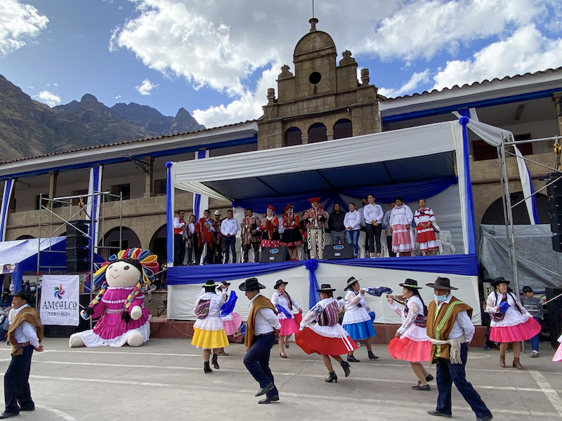 Amealco presenta carta de intención de hermanamiento con Calca, Perú