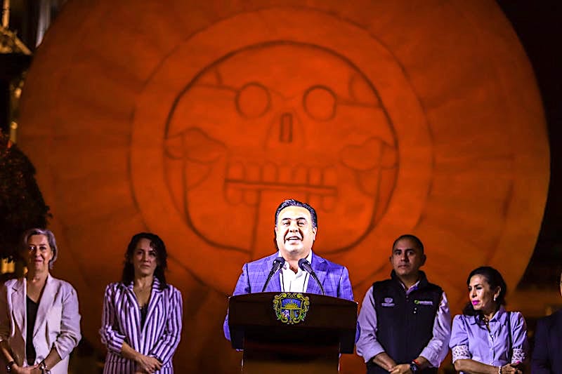 Por Día de Muertos 2022, inaugura Luis Nava el “Camino al Inframundo”.