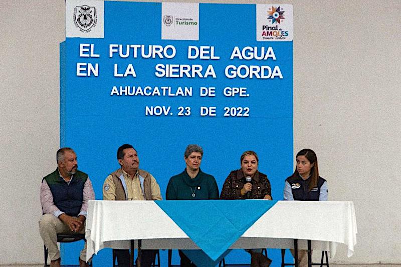 Encabeza Lupita Ramírez Plaza el foro El futuro del agua en la Sierra Gorda.