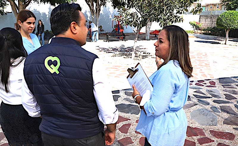 Luis Nava proporciona obras de mejoramiento vial a ciudadanos de la Colonia del Valle