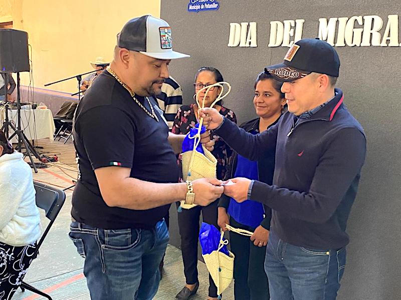 El Alcalde Juan Carlos Linares, encabezó el festejo por el Día del Migrante en Peñamiller.