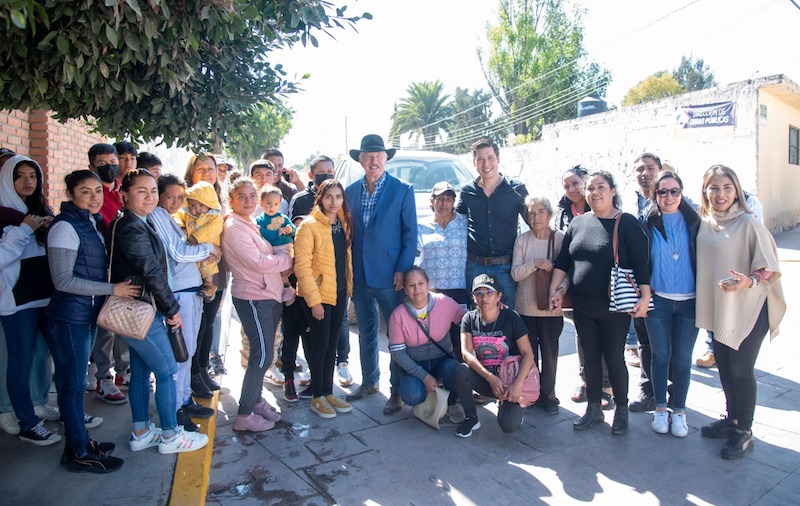 Encabeza Enrique Vega Carriles recorridos de entrega y supervisión de obra en 6 comunidades, aplican 104 mdp