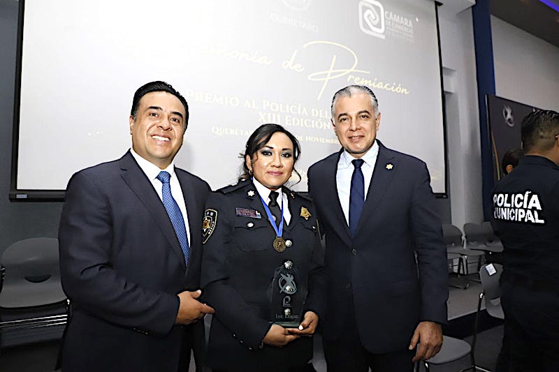 Ganadora del premio Policía del año 2022 pertenece a la Policía Municipal de Querétaro.