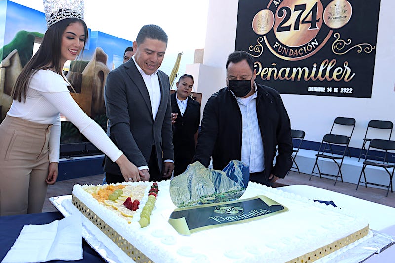 Juan Carlos Linares preside conmemoración del 274 Aniversario de la Fundación de Peñamiller.