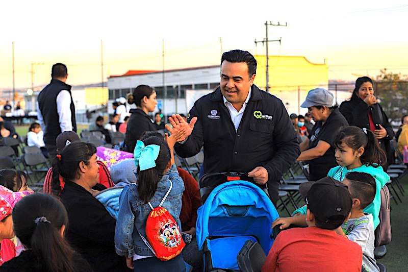 Luis Nava pone en marcha las 21 tradicionales posadas navideñas en la Capital queretana