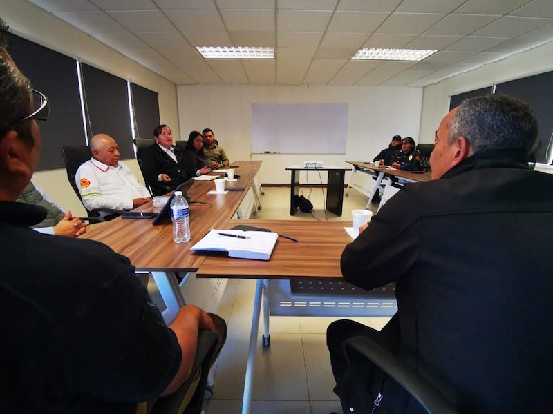 CEPCQ y Bomberos de Querétaro buscan fortalecen capacidad conjunta para responder a eventualidades.