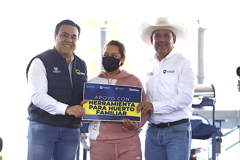 Entregan apoyos a productores del campo en Querétaro capital por 4.8 mdp
