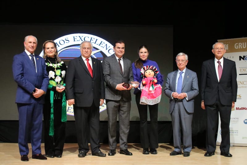 Tequisquiapan recibe el Premio Excelencias en el marco de FITUR de Madrid 2023.