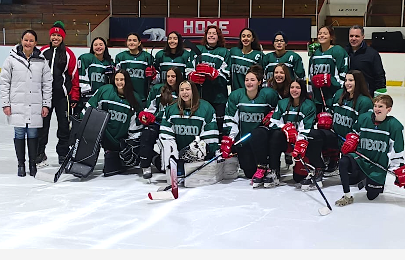 Tres queretanas participarán en campeonato mundial de Hockey sobre hielo en Gran Bretaña.