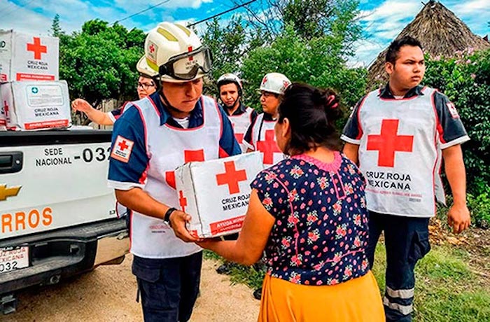 Cruza Roja, institución que apoya a los mexicanos en emergencias y desastres.