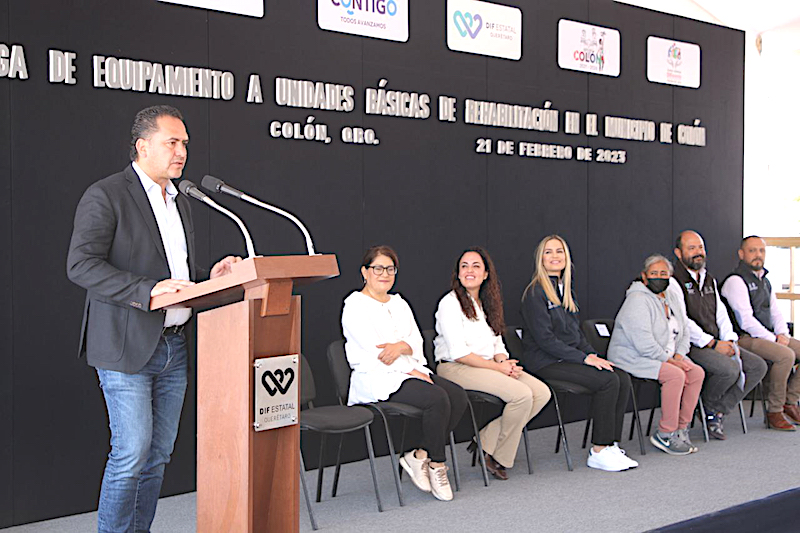 DIF Estatal entrega equipamiento a la Unidad Básica de rehabilitación de Colón, Querétaro.