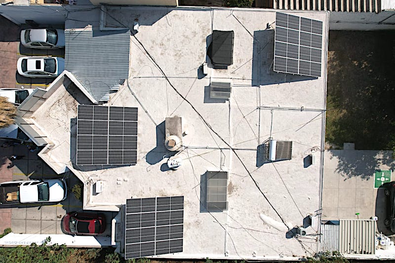 Lanzan programa de Kits de Paneles Solares para MiPyMes queretanas.