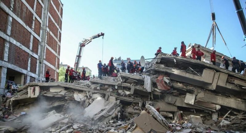 Mueren más de dos mil personas por terremoto de 7.8 en Turquía