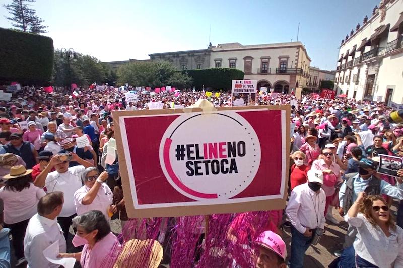 Querétaro, una de las 100 ciudades que realizarán marchas para defender al INE