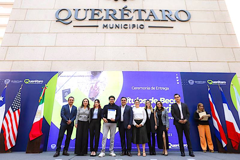 250 jóvenes de Querétaro obtuvieron una beca del Voluntariado Internacional “Vive México”.
