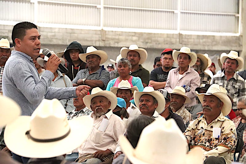 Entregan 52 toneladas de maiz a 250 productores de Penamiller