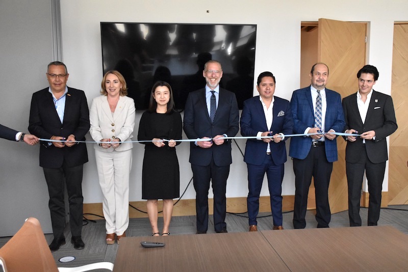 Inauguran en Querétaro oficinas de empresa de origen chino CIMC.
