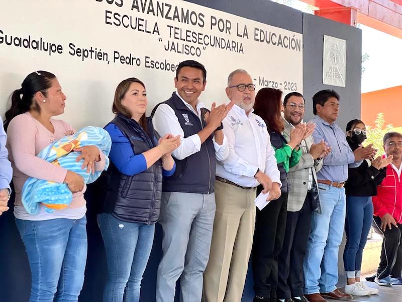 Invierten 4.5 MDP en Telesecundaria "Jalisco"en Guadalupe Septién, Pedro Escobedo
