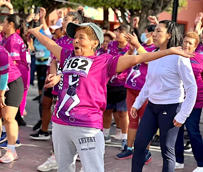 Mujeres escobedenses participan en carrera Igualdad es nuestra meta.