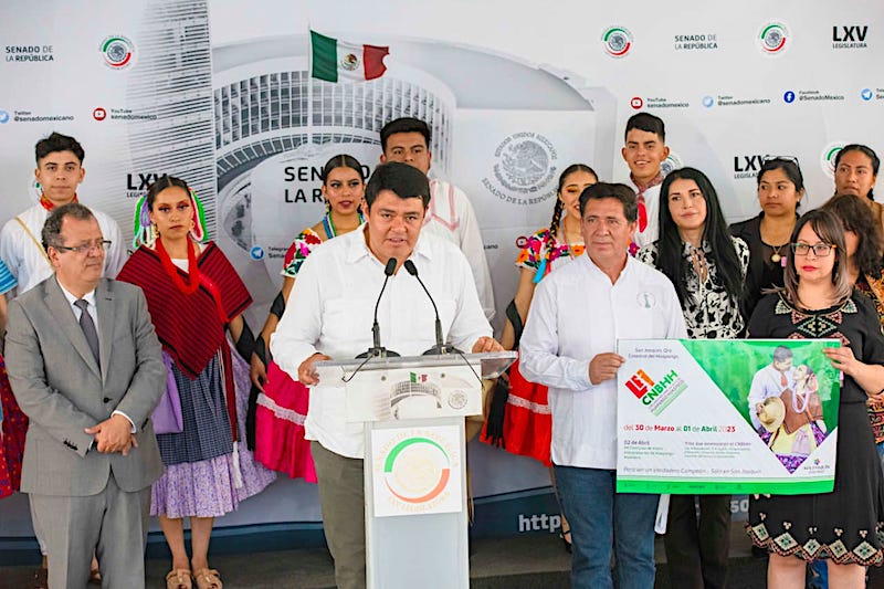 Presentan en el Senado el Concurso Nacional de Huapango Huasteco de San Joaquín 2023.