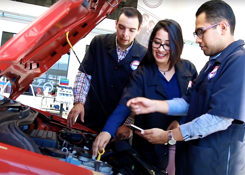 Promueve la UPQ la electromovilidad en planes de estudio.