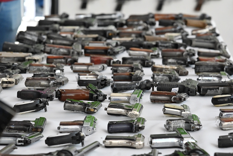 Destruyen casi 300 armas largas y cortas decomisadas en Querétaro