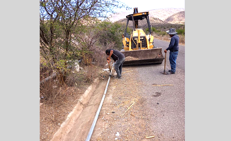 Limpian alcantarillas y drenes en Colón para evitar inundaciones.