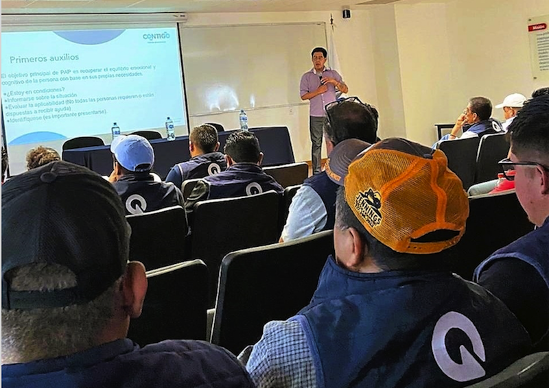 Capacitan en primeros auxilios psicológicos a operadores de Transporte Escolar en Querétaro.