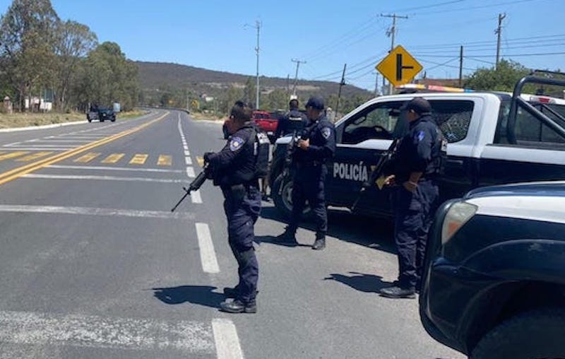 Lo intentan secuestrar en Querétaro y lo balean.