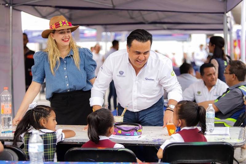 Luis Nava supervisa Mega Jornada de Salud en Santa Rosa Jáuregui.