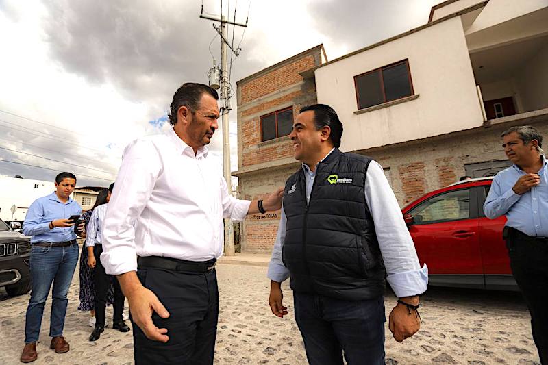 Luis Nava y Mauricio Kuri entregan obras en colonias de la Capital queretana,