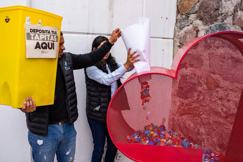 El Marqués se suma al Banco de tapitas para hacer frente al cáncer infantil.