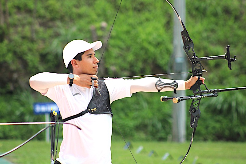 El atleta queretano Carlos Javier Rojas, participará en primer mundial de tiro con arco.